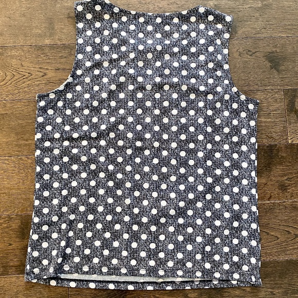Nine West Sleeveless Top, M, EUC, Blue with White polka dots - Picture 8 of 8